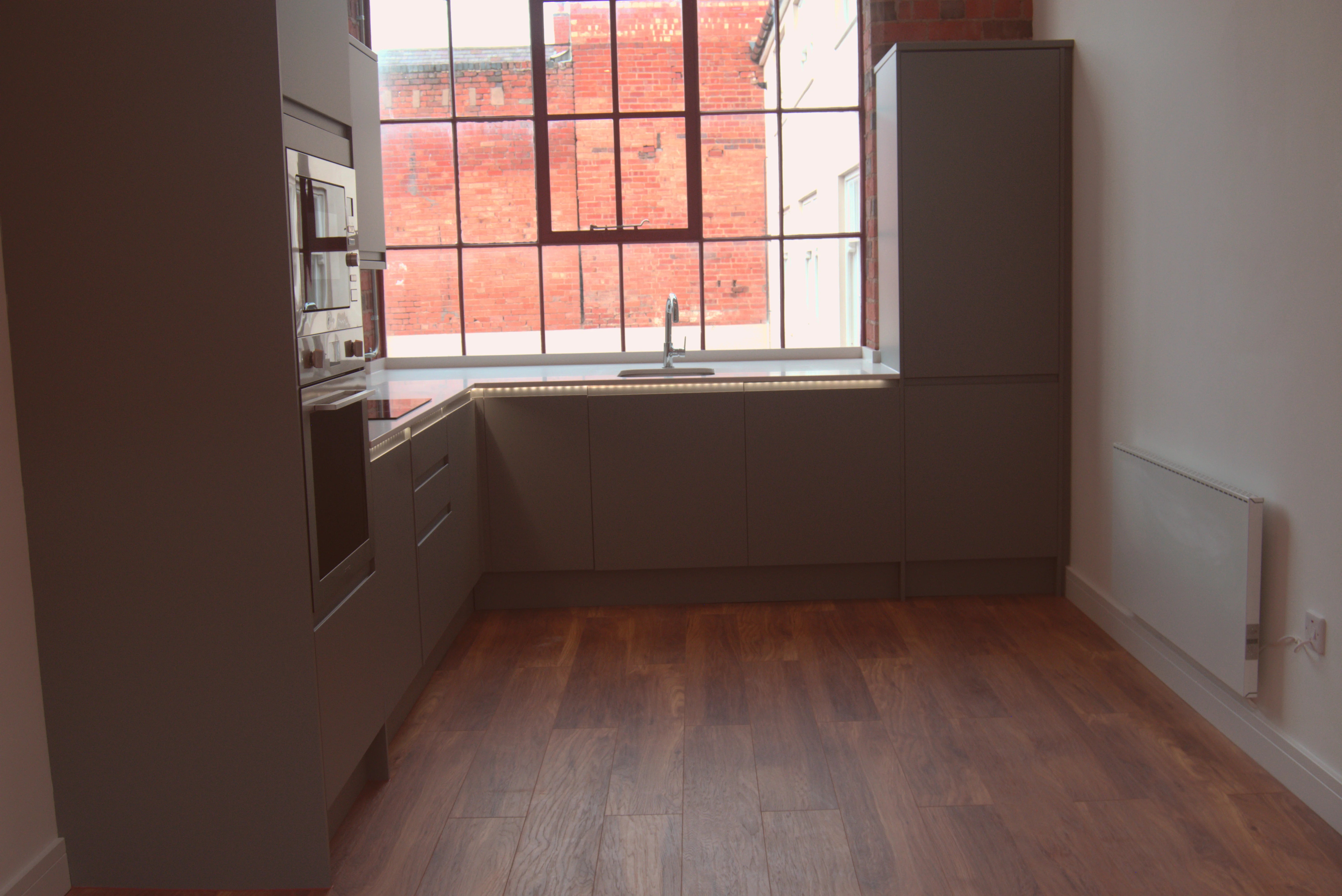 Jasmine Hybrid Infrared Thermal Wave Panel – Energy-Efficient Heating - White (300W–1000W)